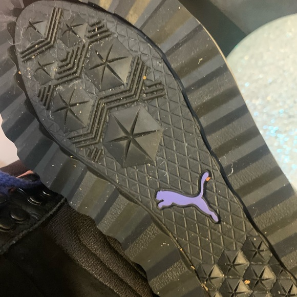 PUMA fleecy lined hiker boots - like new! - Picture 4 of 10